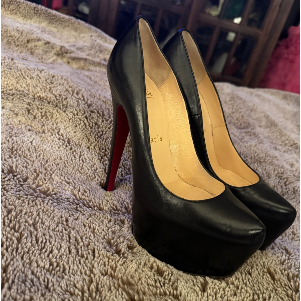 Christian Louboutin Black Leather Daffodile Pumps Size 36.5 (US 6.5) Authentic